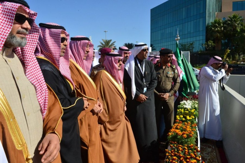أمير الرياض يفتتح المرحلة الثانية من مشروع تطوير طريق الأمير تركي الأول