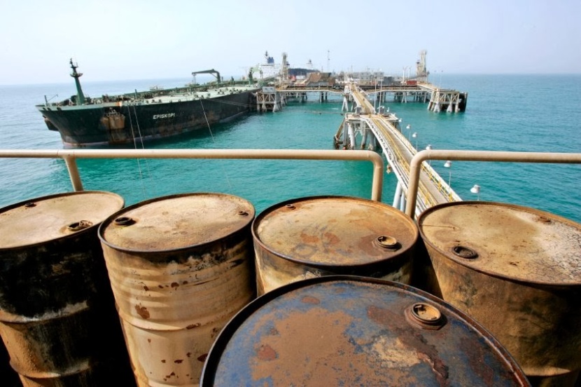 واردات آسيا من النفط الإيراني تتراجع بأكثر من 16% في شهر واحد
