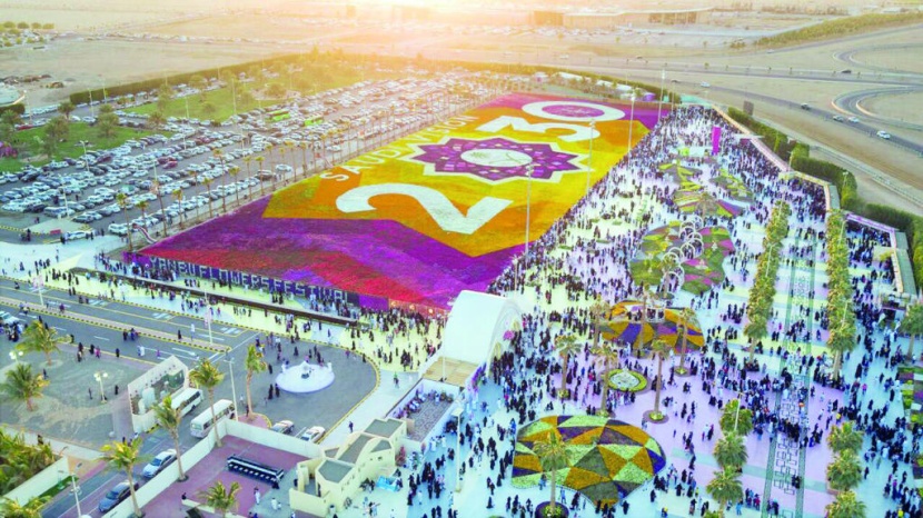 وللطيور نصيب في مهرجان الزهور .. حديقة لها وأخرى للفراشات