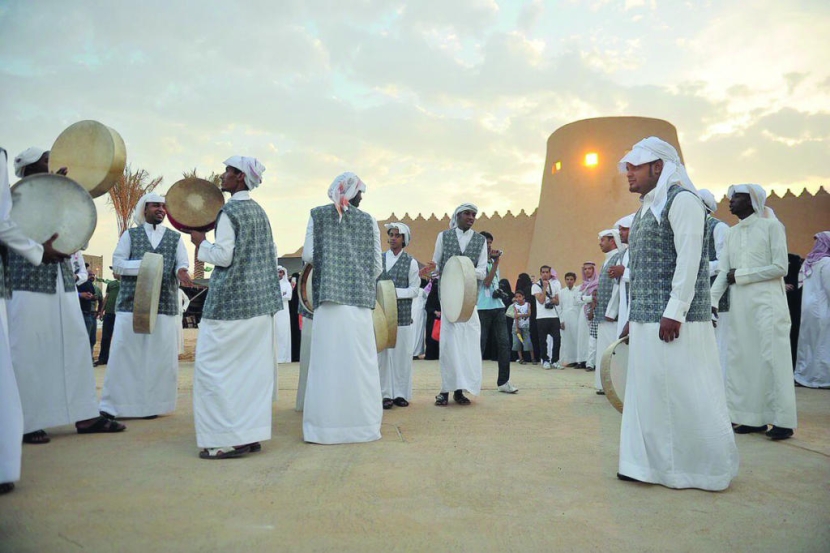 «القيصرية» في «بيت الخير» .. يعيد ذكريات أهل الخليج للزمن الجميل