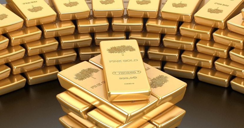 الذهب يسجل أعلى سعر في أسبوع مع هبوط الدولار