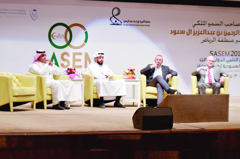 توصيات بإيجاد برامج تحفيزية لمنع تسرب الأطباء المتخصصين