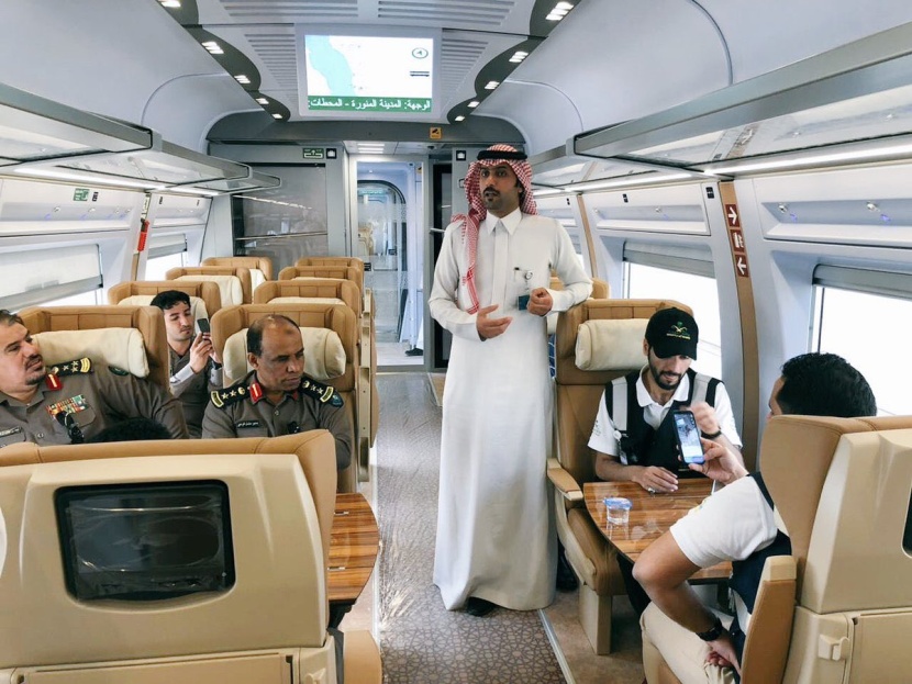 رحلة تجريبية لقطار الحرمين بين مكة والمدينة استعدادا للتشغيل التجاري