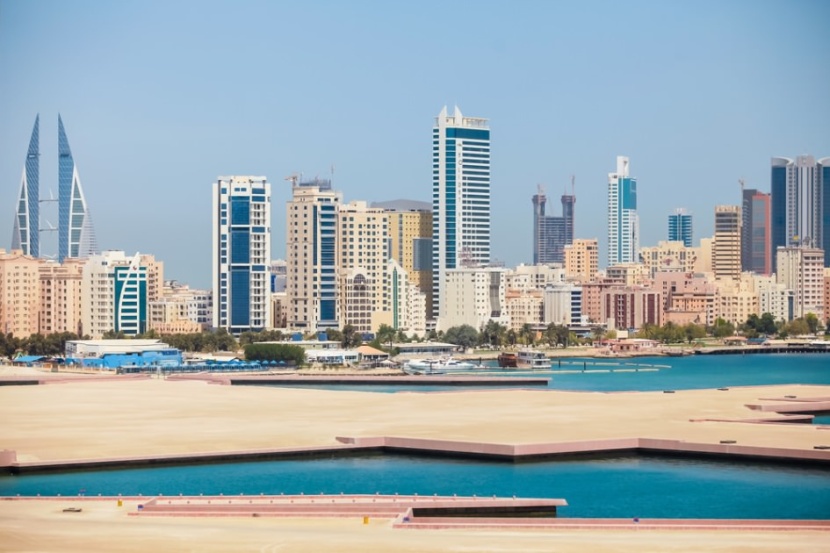 البحرين تدشن هيئة لتنظيم القطاع العقاري في مسعى لتعزيز الاستثمار