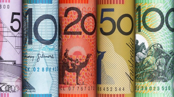 تراجع الدولار الأسترالي بعد تثبيت أسعار الفائدة في أستراليا