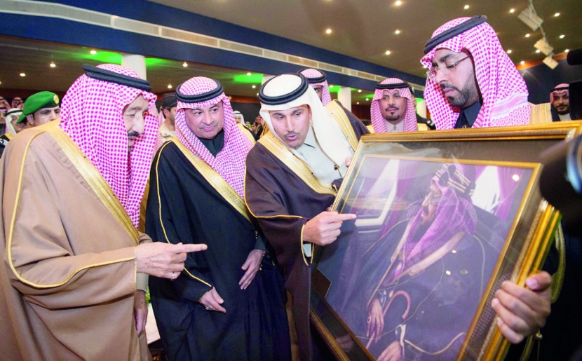 خادم الحرمين يفتتح مهرجان الجنادرية ويرعى سباق الهجن