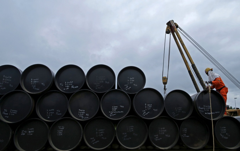 مخزونات النفط الأمريكية تقفز خمسة ملايين برميل الأسبوع الماضي