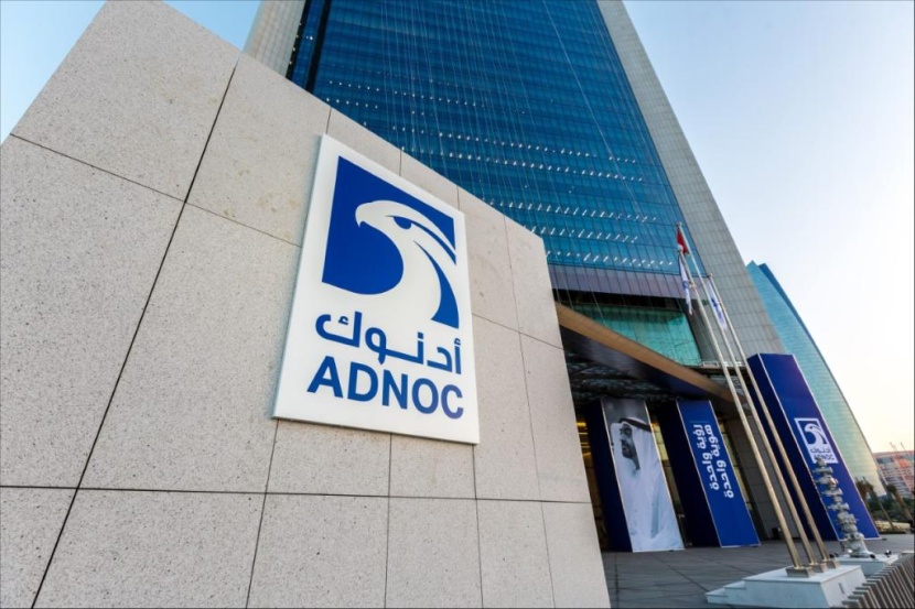 أدنوك الإماراتية توقع اتفاقيتي امتيازين بحريين مع سي.إن.بي.سي الصينية