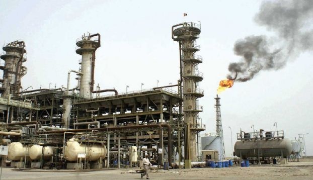 الكرملين: السعودية وروسيا تناقشان خيارات التعاون بسوق النفط