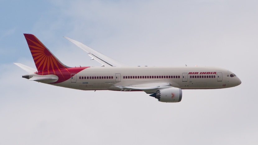 الهند تعرض 76% من أسهم شركة طيران "أير إنديا" للبيع