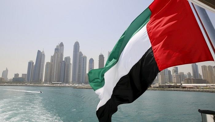 دبي تأمر بعدم زيادة الرسوم الحكومية لمدة 3 سنوات