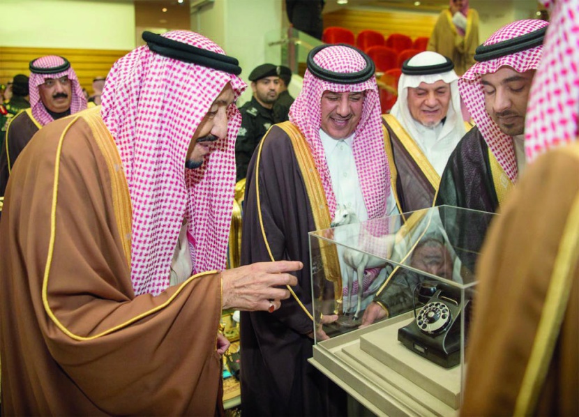 خادم الحرمين الشريفين يكرم مجموعة سامبا المالية لرعايتها ودعمها المهرجان السنوي لسباق الخيل