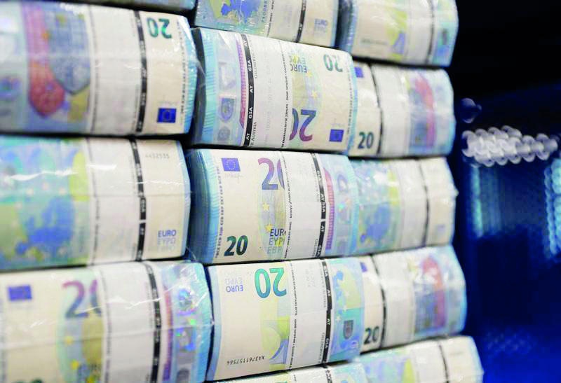 اليورو عند أدنى مستوى 
في 6 أشهر أمام الين
