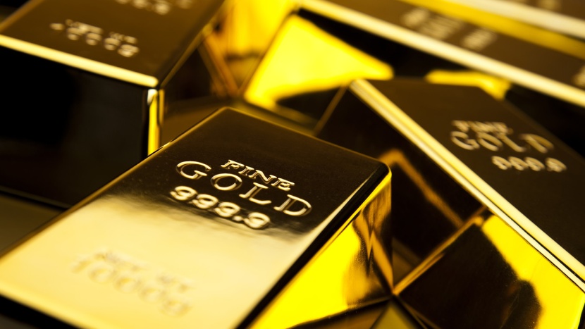 الذهب ينزل مع تجدد الإقبال على المخاطرة