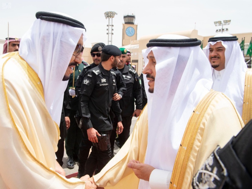 خادم الحرمين الشريفين يصل جدة قادماً من الرياض