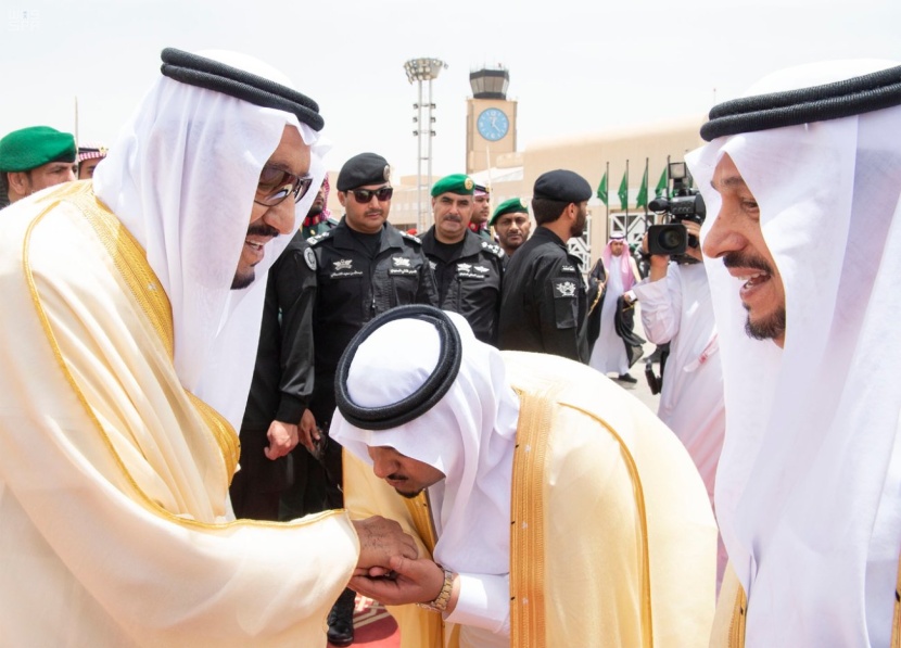 خادم الحرمين الشريفين يصل جدة قادماً من الرياض