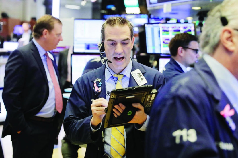 الأسهم الأمريكية ترتفع مع انحسار التوترات التجارية .. والقطاع المالي يضغط على «الأوروبية»