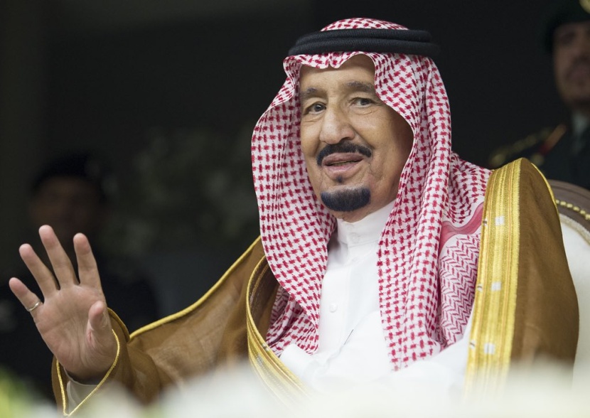 الملك سلمان: حكومة المملكة تعمل جاهدة في خدمة المسلمين وقضاياهم