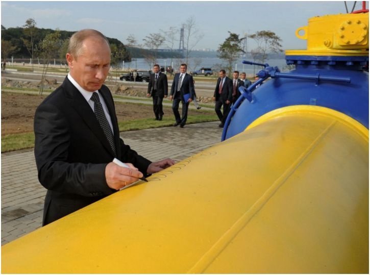 بوتين يؤكد استمرار تدفق الغاز لأوكرانيا برغم خط الأنابيب الموجه لألمانيا
