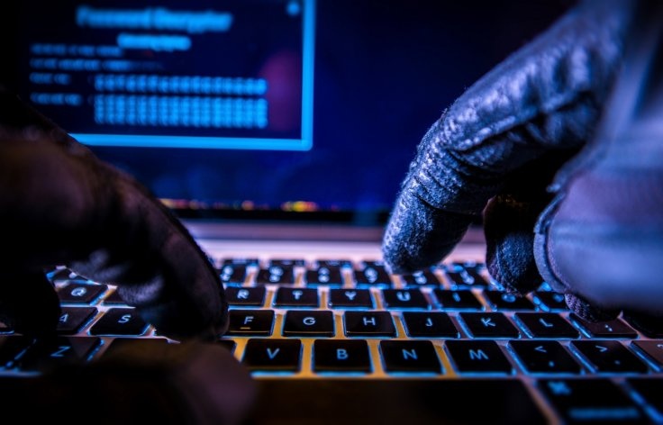اكتشاف ثغرة في موقع لتتبع الهواتف تتيح لأي شخص متابعة ملايين الأمريكيين
