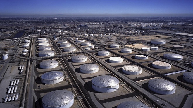 معهد البترول: مخزونات النفط الأمريكية تهبط 1.3 مليون برميل الأسبوع الماضي 