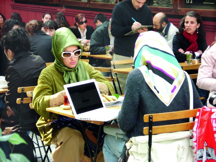 الشرق الأوسط يخطف الريادة النسائية في قطاع التكنولوجيا