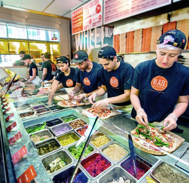 مطعم «بليز بيتزا» يطلق أول فرع له في المملكة