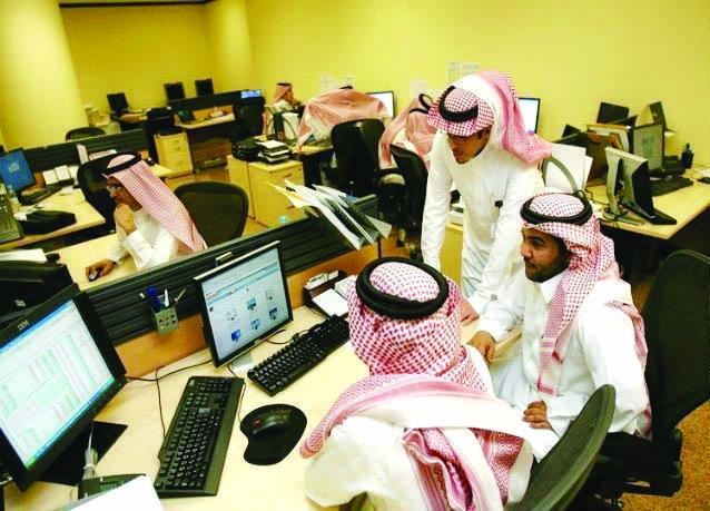 وزير الخدمة المدنية: ربط العلاوة السنوية بالأداء الوظيفي يرتقي بالوظائف العامة