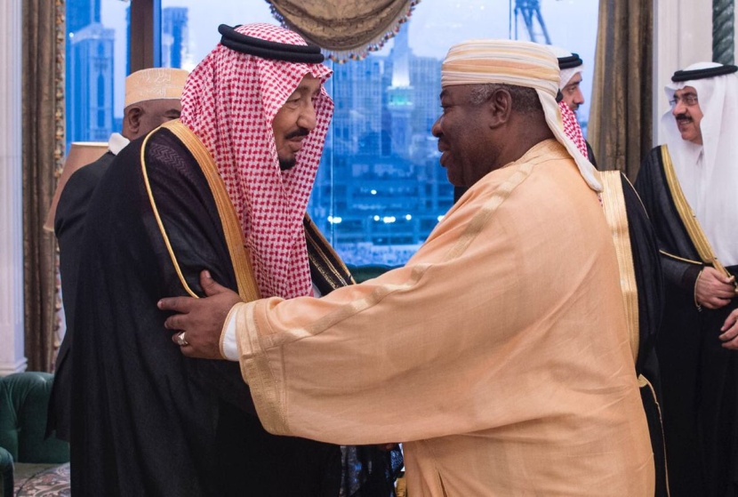 الملك يستقبل رؤساء السودان والجابون والقمر المتحدة  ووزير خارجية الإمارات 