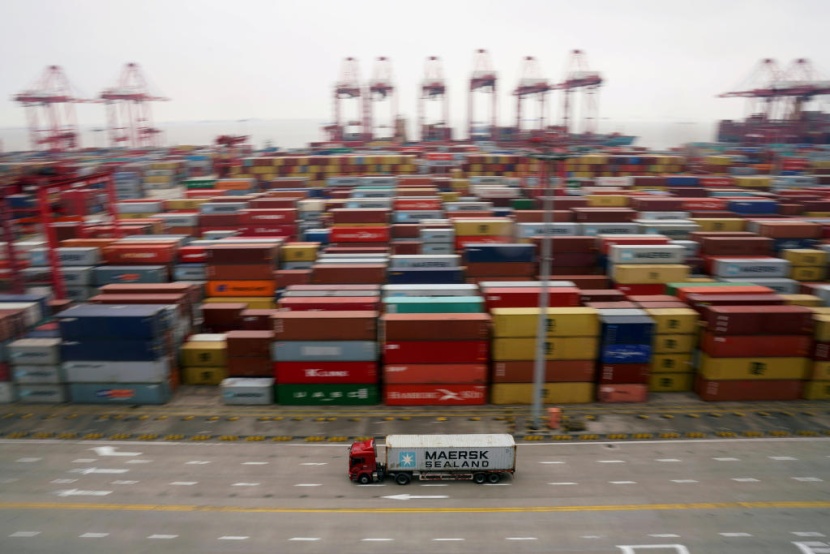 الصين تفرض رسوما فورية على كمية من الصادرات الأمريكية