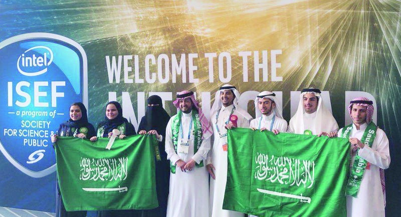 الفائزون بجوائز «إنتل»: القراءة حافزنا الأول .. 
و«رؤية المملكة» شجعتنا على الابتكار
