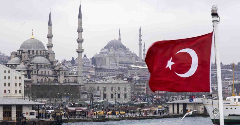 "موديز" تراجع التصنيف الائتماني لتركيا.. وتوقعات بالخفض