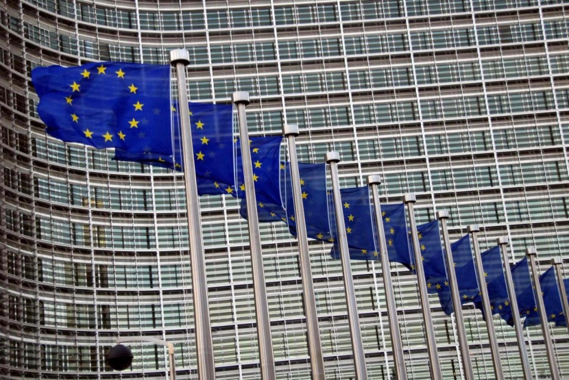 المفوضية الأوروبية تؤكد استغناء اليونان عن المساعدات المالية الدولية