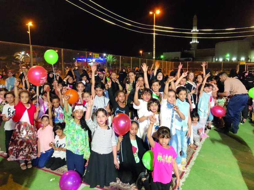 50 ألف زائر وزائرة يستفيدون من النقل الترددي بمهرجان طيبة 39