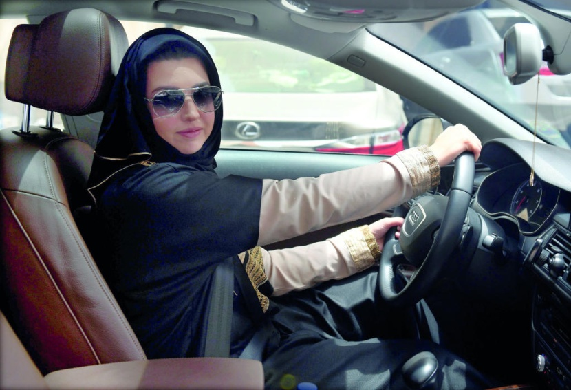 المرأة السعودية خلف مقود السيارة.. ومراسلون من 36 دولة لتغطية الحدث