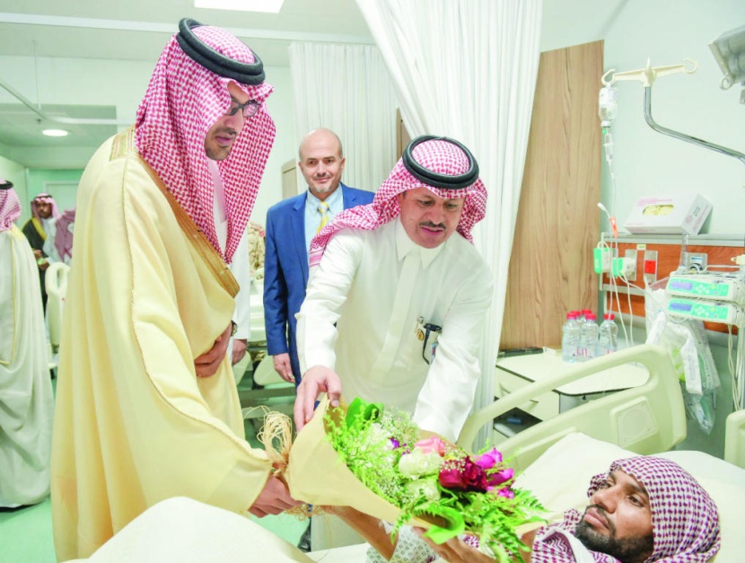 أمير المدينة المنورة بالنيابة يشيد بخدمات مستشفى الأمير محمد بن عبدالعزيز للحرس الوطني