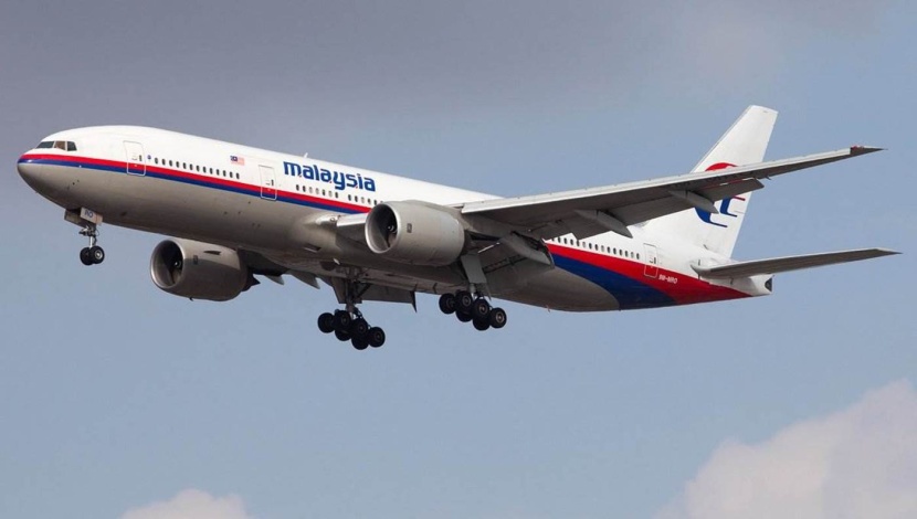 محققون يرجحون التلاعب عمدا بأجهزة التحكم بالطائرة الماليزية المفقودة