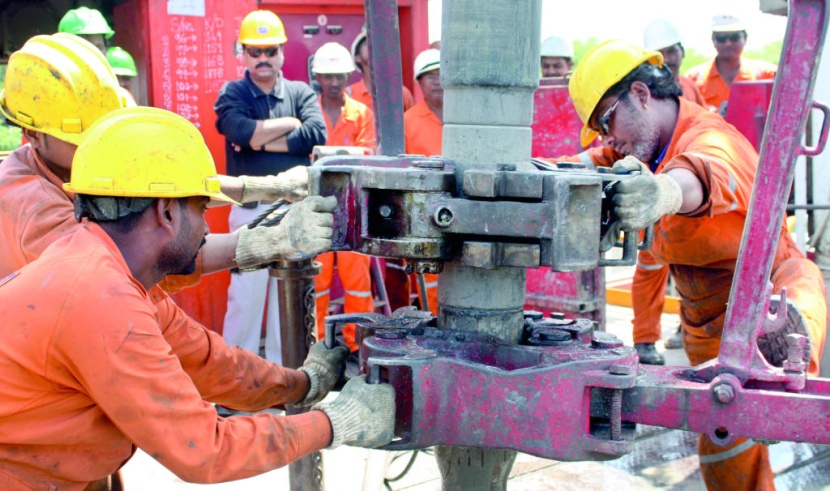 الهند تخفض فاتورة النفط 1.74 مليار دولار