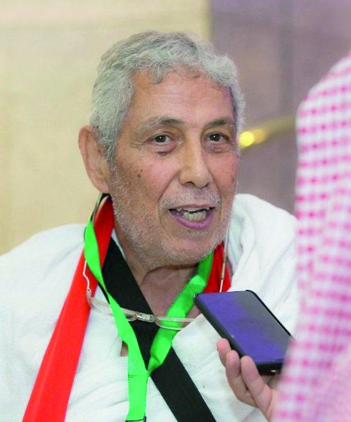 طيار مصري : حجتي الأولى افتراش.. وأدهشتني ضخامة المشاعر المقدسة