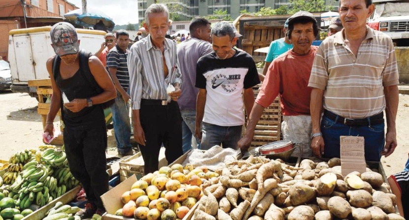 إضرابات «الجوع والتضخم» تجتاح فنزويلا .. وموجات الهجرة تتفاقم
