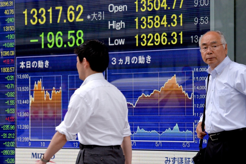 أسهم اليابان تنخفض والمستثمرون يترقبون محادثات أمريكية صينية
