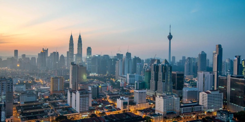ماليزيا تؤجل ثلاثة مشاريع بقيمة 22 مليار دولار مع الصين لارتفاع كلفتها
