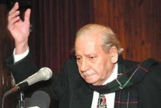 الموت يغيب الروائي السوري حنا مينه عن عمر يناهز 94 عاما