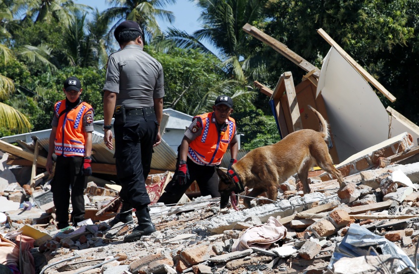 ارتفاع حصيلة قتلى زلزال إندونيسيا إلى 131 شخصا