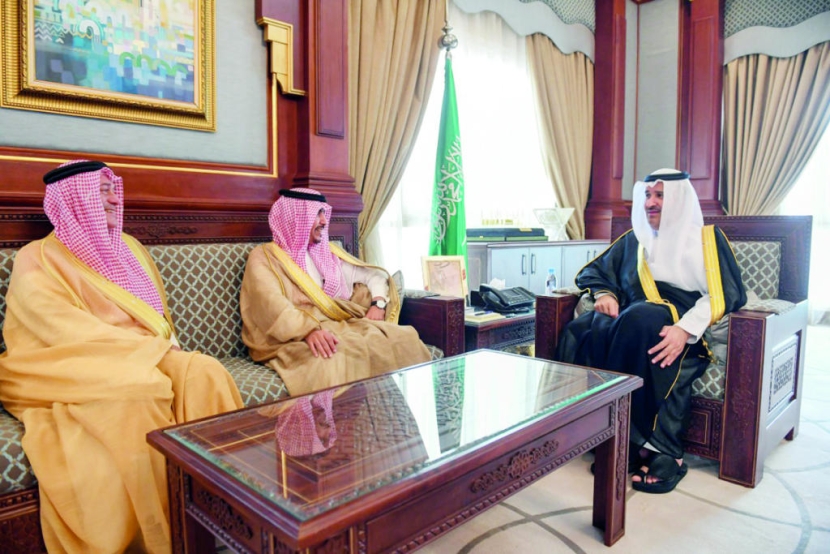 أمير المدينة المنورة يؤكد أهمية التأثير الإيجابي لمدينه ينبع الصناعية