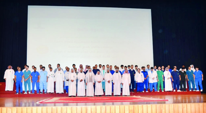 جامعة «المؤسس» تدشن ملتقى «الإرشاد الجامعي» وتكرم 108 متفوقين