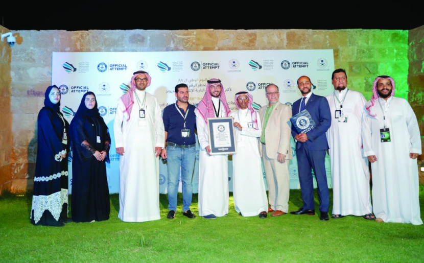 بأكبر علم من الألعاب النارية والدرونز .. السعودية تدخل «جينيس» .. و27 ألفا حضروا سيرك «دو سوليه» العالمي