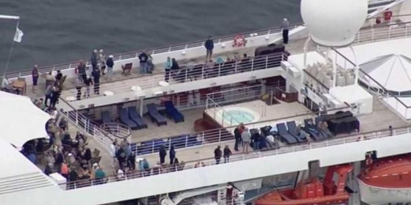 تعطل سفينة سياحية متجهة لنيويورك يثير الرعب