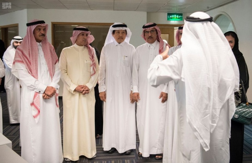 الوفد الإعلامي المرافق لولي العهد يزور مبنى وزارة الإعلام الكويتية ووكالة "كونا"