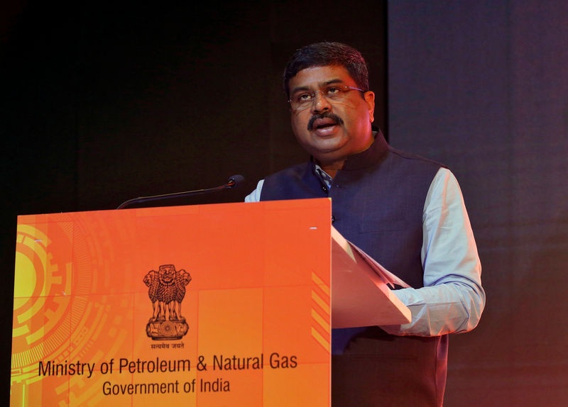 وزير النفط الهندي : استثمارات 810 ملايين دولار من جولة تراخيص تنقيب هندية